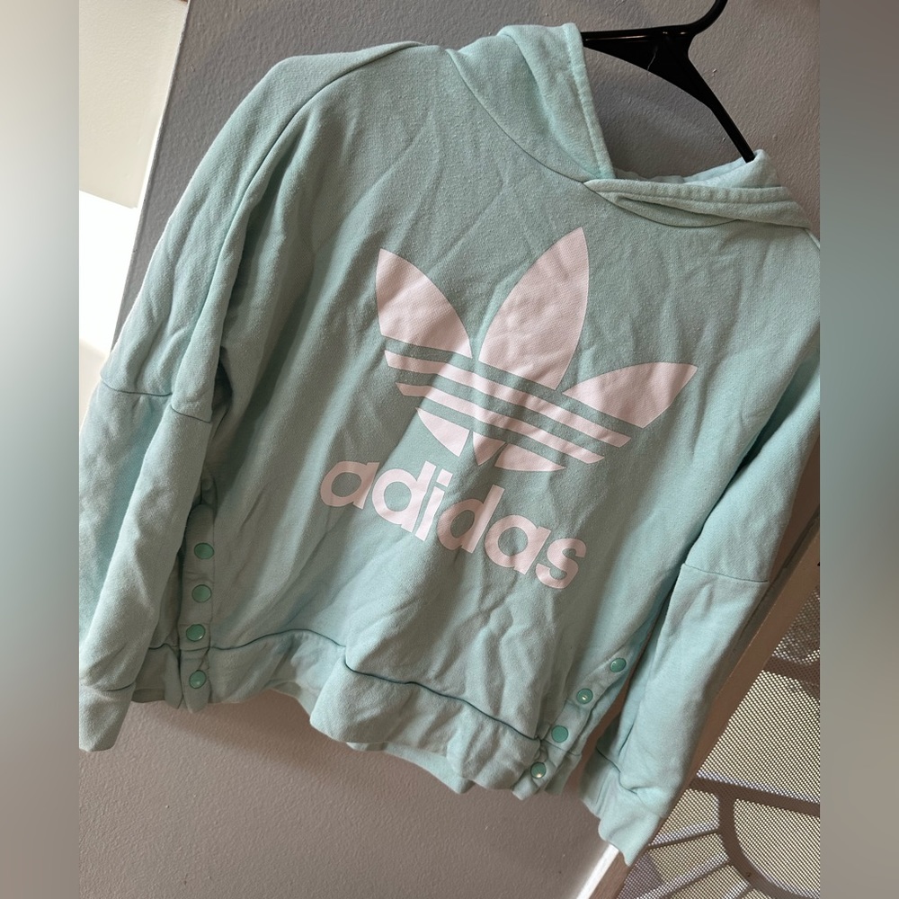Adidas sweater youth size small